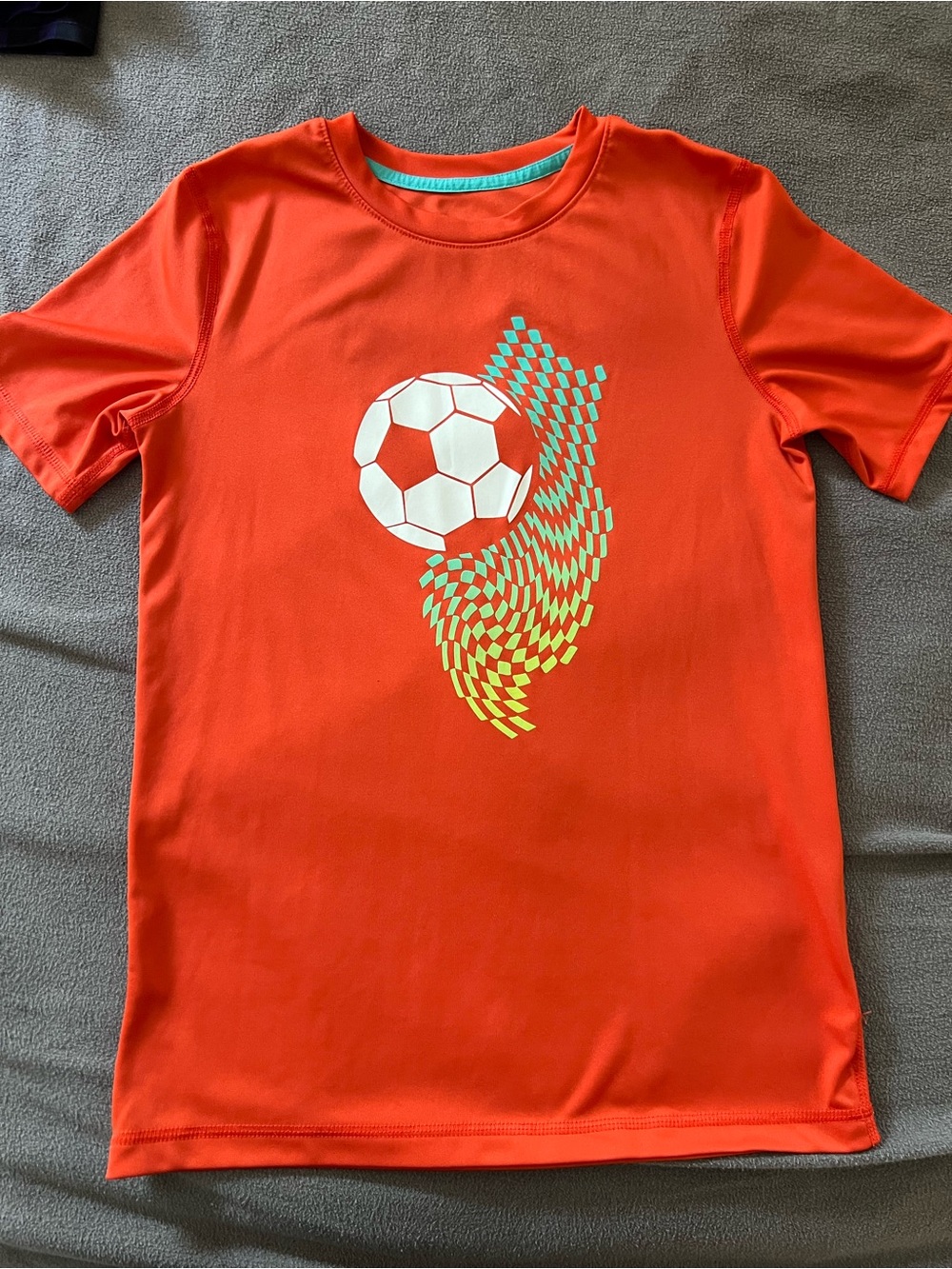 NWOT Boys all in motion Orange Short Sleeve Soccer Graphic Tee Size Large